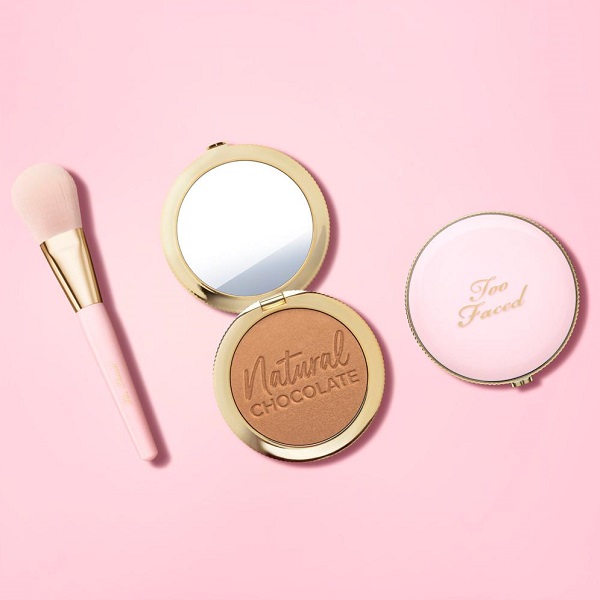 LAST DAY Too Faced Natural Chocolate Bronzer & Powder Brush Set 21